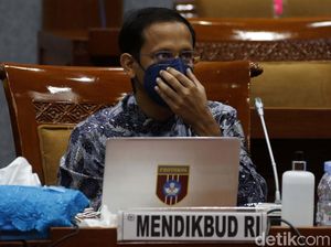 Mendikbud: Sekolah Wajib Sediakan Opsi Tatap Muka Terbatas dengan Protokol Kesehatan