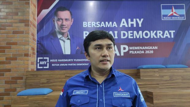 Kepala Bakomstra PD Herzaky Mahendra Putra, di DPP Demokrat, Menteng, Jakarta Pusat, Rabu (10/3/2021).