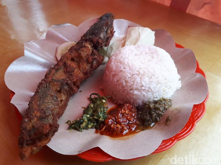 Modal Rp 30 Ribu Bisa Makan Kenyang di Sekitar GI, Ini Buktinya!