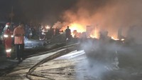 Kasubag Humas Polres Kampar AKP Deni Yusra menyebut kebakaran terjadi di Pasar SP 1, Kijang Jaya, Tapung Hilir, pukul 21.20 WIB malam tadi. Api pertama kali muncul dari ruko milik korban. (Dok Polres Kampar).