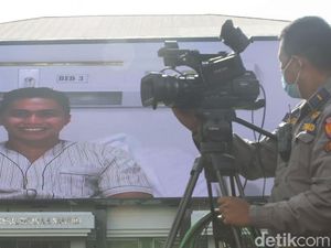 Jejak Karier Aprilia Manganang dan Kisahnya Diprotes Tiap Akan Tanding