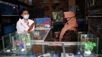 Terlebih di era digitalisasi saat ini, perbankan juga dituntut untuk bertransformasi diiringi dengan peningkatan layanan.