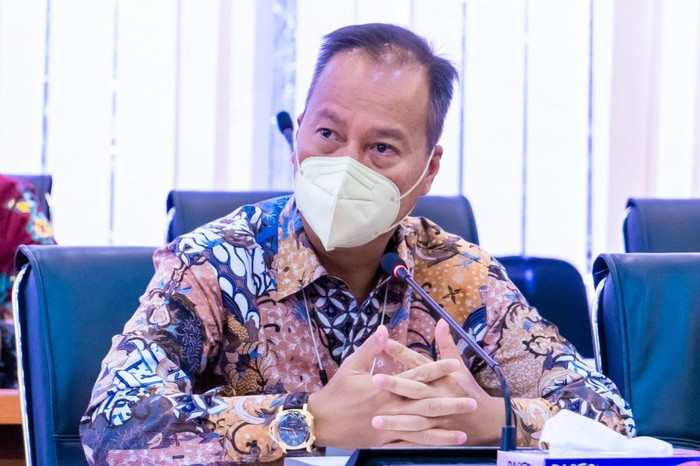 Menperin Agus Gumiwang Kartasasmita