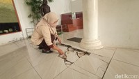 Yusron pun berharap agar ada perhatian dari dinas terkait untuk pembangunan gedung Museum Purbakala Patiayam. Sehingga koleksi - koleksi ribuan fosil dapat disajikan kepada pengunjung lebih menarik. (Dian Utoro Aji/detikTravel)