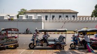 Namun, wisatawan dari Afrika Selatan, di mana varian virus Corona yang sangat menular tersebar luas, masih harus menjalani karantina wajib selama 14 hari penuh. Getty Images/Lauren DeCicca