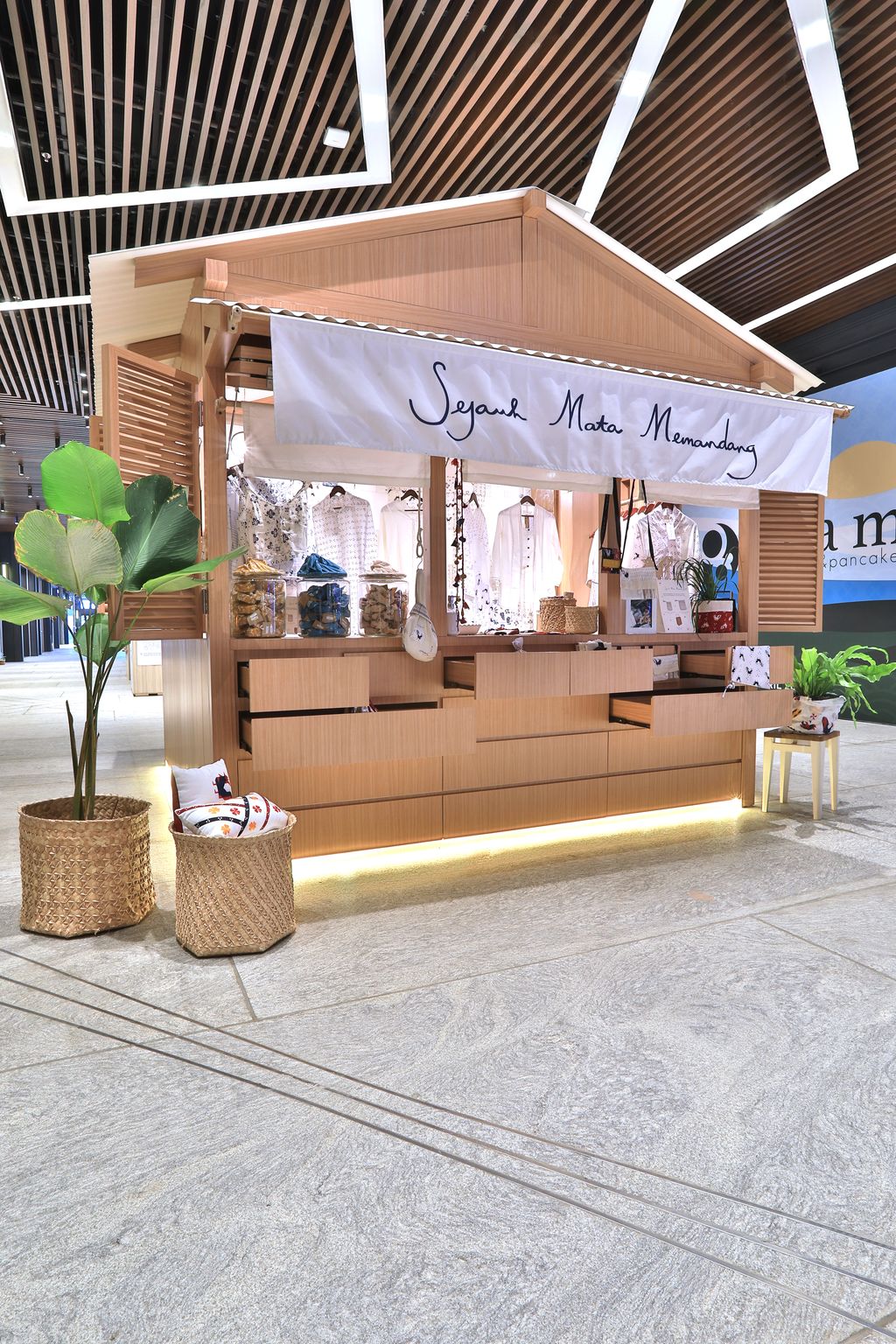 Pameran Sayang Sandang, Sayang Alam persembahan Sejauh Mata Memandang di ASHTA 8 at SCBD