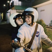 Dipasangan sebagai pasangan di dalam film Geez and Ann, Hanggini dan Junior Robert akhirnya terlibat cinta lokasi. Keduanya pun memutuskan berpacaran di dalam dunia nyata. Foto: Instagram/@hanggini