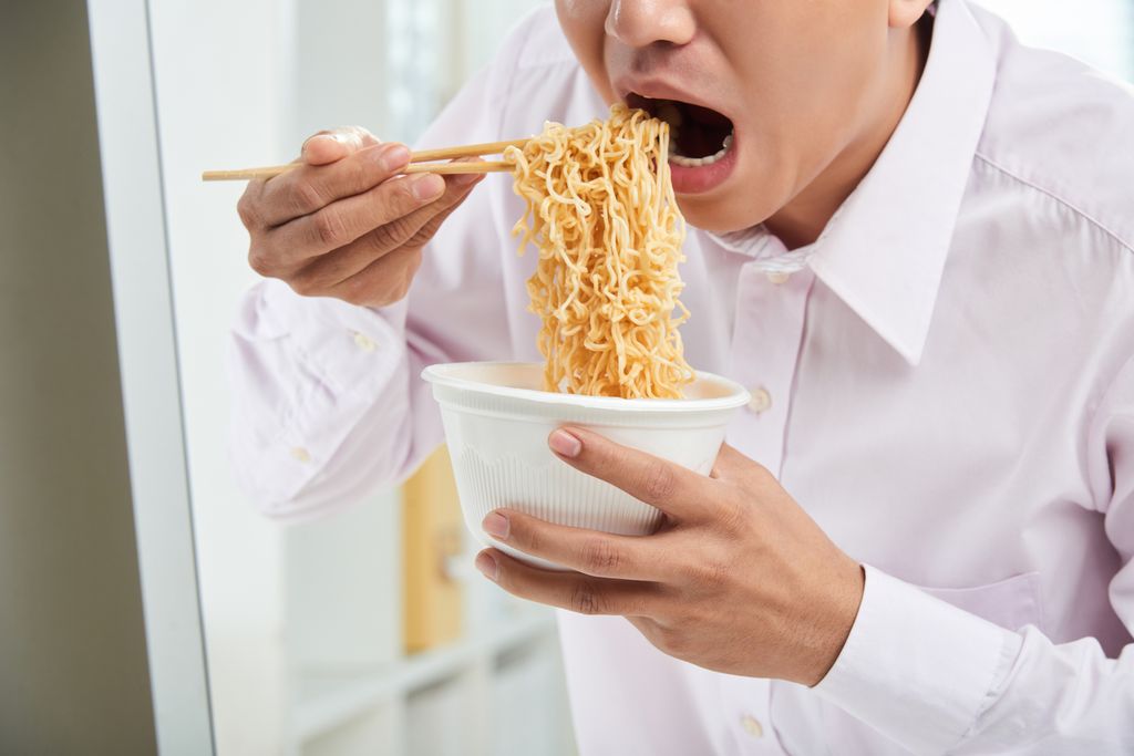 Pesan Mie Instan Online, Pembeli Ngamuk Pesanannya Tak Sampai Hari Itu Juga