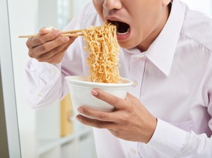 Mi Instan dan Gorengan Untuk Buka dan Sahur, Ya atau Tidak?