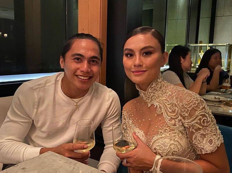 Pose Seru Aprilia Manganang Saat Makan Bareng Agnez Mo