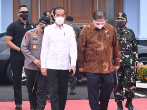 Jokowi Tinjau Vaksinasi Massal di Tana Toraja