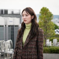 Pyo Ye Jin menarik perhatian para pecinta KDrama setelah tampil dalam drama Taxi Driver. Selain banyak dipuji karena aktingnya, belakangan ia juga diperbicarakan setelah terungkap bahwa aktris itu pernah jadi pramugari. Foto: Internet