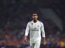 Paris Saint-Germain (PSG) butuh sosok tangguh di lini pertahanan demi bisa berbicara banyak di Liga Champions. Varane bisa saja pulang kampung ke Prancis (Getty Images/Linnea Rheborg)