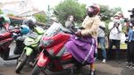 7 Potret Rohimah Ngegas ke Sidang Cerai