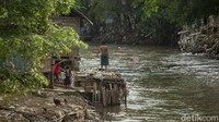 Selain itu, Polikus Gerindra ini memandang pembebasan lahan di Ibu Kota memakan biaya besar dibandingkan wilayah lainnya. Sementara, Pemprov DKI memiliki keterbatasan anggaran.