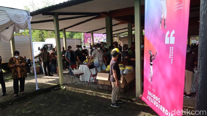 Suasana jelang vaksinasi Corona untuk seniman di Bantul, 10/3/2021