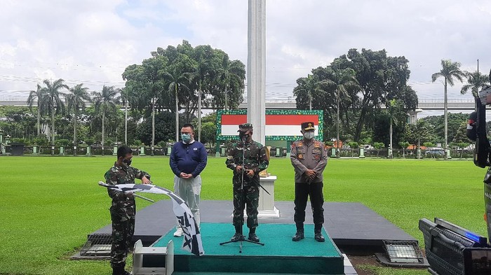 Suasana pelepasan penyaluran bantuan dalam rangka perayaan Imlek (Rahmat Fathan-detikcom)