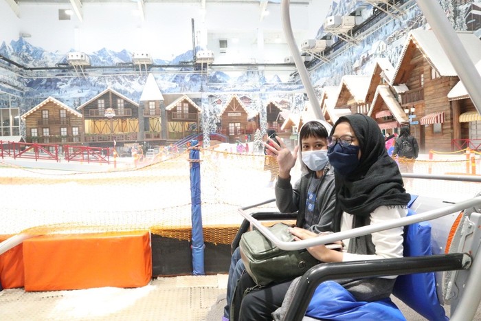 Trans Snow World