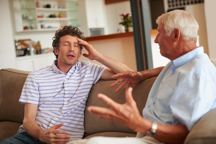 476249342 Shot of a man and his father having an argumenthttp://195.154.178.81/DATA/i_collage/pu/shoots/804766.jpg