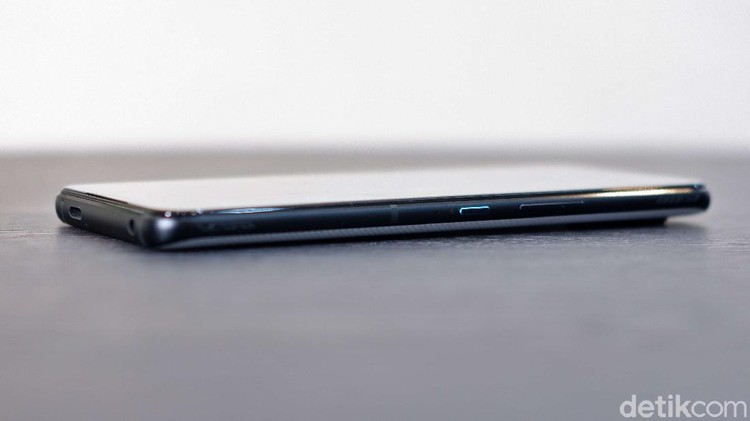 Asus ROG Phone 5 Asus ROG Phone 5