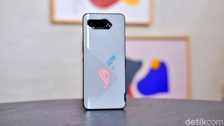 Asus ROG Phone 5 Asus ROG Phone 5