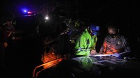 Sementara 39 orang lainnya selamat dan tengah dalam perawatan di RSUD Sumedang.