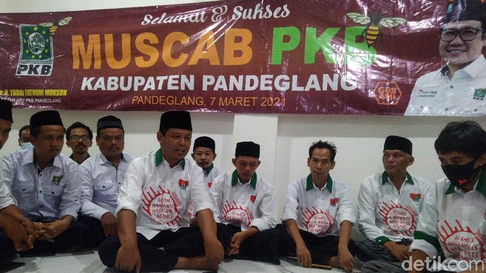 Loyalis Thoni Mukson menolak hasil Muscab PKB Pandeglang