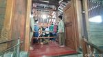 Foto: Saat Makam Sunan Muria Dikerubungi Peziarah