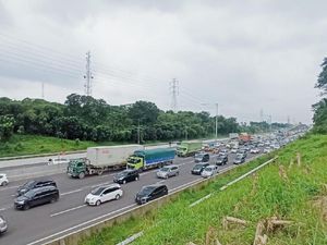 Nyaris 154 Ribu Mobil Tinggalkan Jabodetabek Lewat Tol H-1 Libur Isra Mikraj