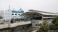 Menteri Perhubungan Budi Karya Sumadi membocorkan proyek baru LRT dan MRT di 5 kota besar di Indonesia.