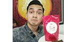 Tampannya Ikbal Fauzi, Pemain Ikatan Cinta yang Doyan Ngopi