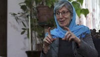 Dalam pesan video yang beredar di media, juru bicara Najeeba Arian mengatakan keputusan tersebut diambil setelah mendapat masukan dari siswa dan orang tua. Guru penyanyi pria juga akan dilarang mengajar siswi, menurut media Kabul Now. Kepala sekolah akan bertanggung jawab untuk melaksanakan larangan tersebut.  