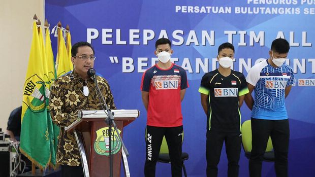 Tim bulutangkis Indonesia yang akan berlaga di All England 2021 dilepas Ketua Umum PBSI Agung Firman Sampurna, Jumat  (12/3).