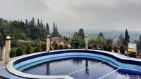 Penginapan ini kerap didatangi wisatawan dari berbagai daerah. Sebelum pandemi COVID-19, wisatawan mancanegara juga kerap menginap di sana.