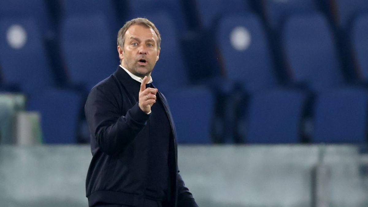 Hansi Flick diklaim akan tinggalkan Bayern Munich di akhir musim untuk jadi pelatih timnas Jerman. (Foto: Getty Images/Alexander Hassenstein)