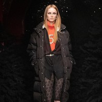 Fahion show koleksi busana Chanel terbaru untuk musim dingin 2021. Foto: Courtesy of Chanel.