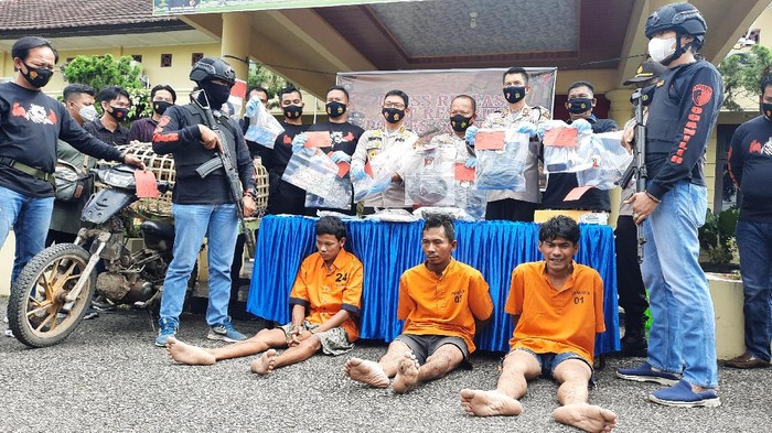 Konferensi pers di Polres Ogan Ilir (M Syahbana-detikcom)