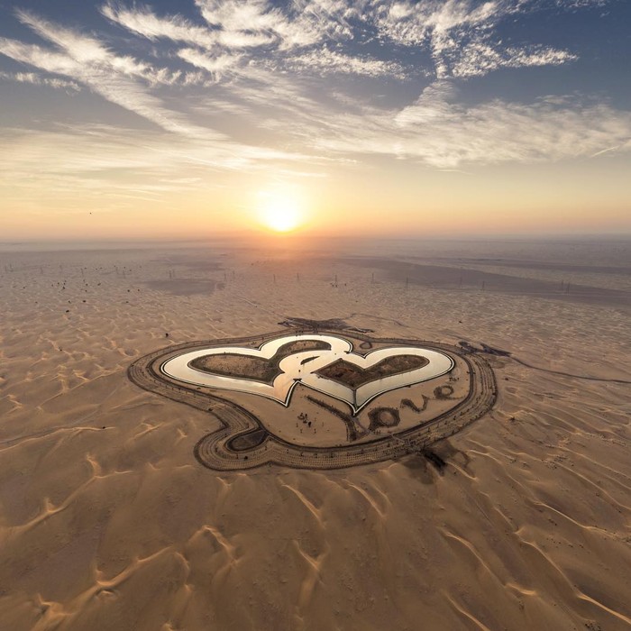 Love Lake Dubai