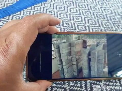 Makam Kiai Merto Karyo yang belasan kayu nisannya hilang di Gunungkidul, Jumat (12/3/2021).