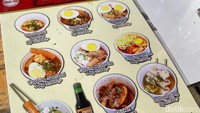 Meski hanya di gerobak mungil, menu yang ditawarkan Hantteok cukup beragam. Ada tteokbokki, seafood jjigae, chicken nyangnyeom, dan oden.
