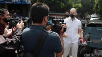 Okan Kornelius saat ditemui di Polsek Limo, Depok pada Jumat (12/3). Pool/Noel/detikFoto