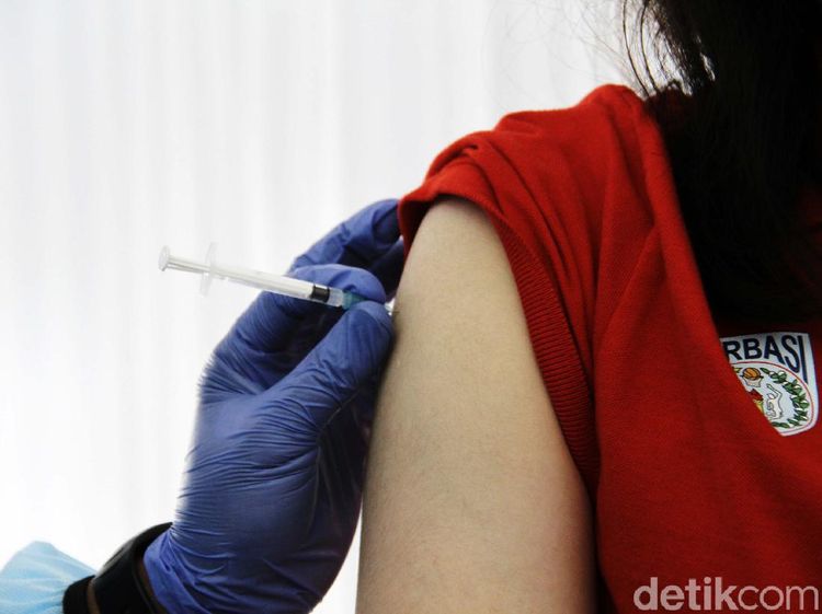 Para Atlet Ikuti Vaksinasi COVID-19 Tahap Kedua