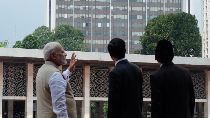 PM India Narendra Modi saat kunjungi Masjid Istiqlal (Andhika Prasetya/detikcom)
