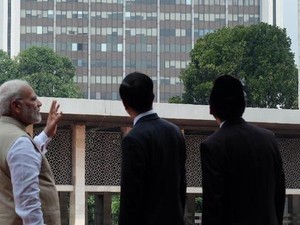 Disinggung Puan, Ini Daftar Pemimpin Nonmuslim yang Pernah ke Istiqlal