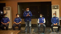 Beberapa kader yang berkaitan dengan KLB tersebut dihadirkan saat konfrensi pers di markas Partai Demokrat kubu AHY.
