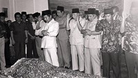 Memasuki 1979, kesehatan bapak tiga putri ini (Meutia Hatta, Gemala Hatta, dan Halida Hatta) menurun drastis. Kedua kakinya juga sering kaku sehingga membatasi geraknya. dok. TEMPO/Bachrun SEd Zoelverdi