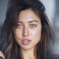 Hubungan asmara Stefanie Gurzanski dan konglomerat AS Stephen J Cloobeck terungkap setelah adanya gugatan dari sang jutawan ke Pengadilan Los Angeles. Dalam gugatan tertanggal 8 Maret 2021 yang dilayangka, Cloobeck menuduh Gurzanski telah berbohong soal identitasnya. Foto: Dok. Instagram @stefaniegurzanski