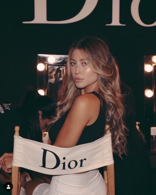 Di sisi lain Gurzanski sebelumnya pernah mengajukan permohonan ke pengadilan agar Cloobeck tak mendekatinya. Ia menyebut Gurzanski terus mengancamnya jika tidak kembali bersamanya lagi.  Foto: Dok. Instagram @stefaniegurzanski