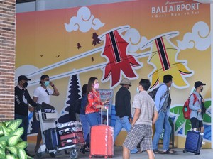 Wacana Sertifikat Vaksin Covid-19 Jadi Syarat Naik Pesawat