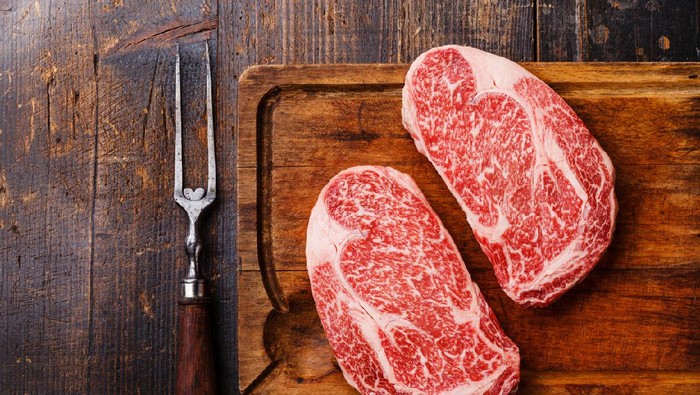 Tips Masak Daging Wagyu di Rumah dari Chef Arnold Poernomo
